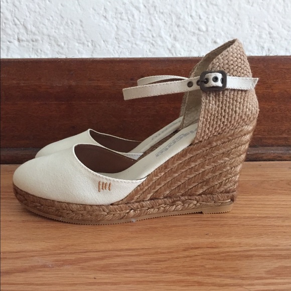 cream wedges closed toe